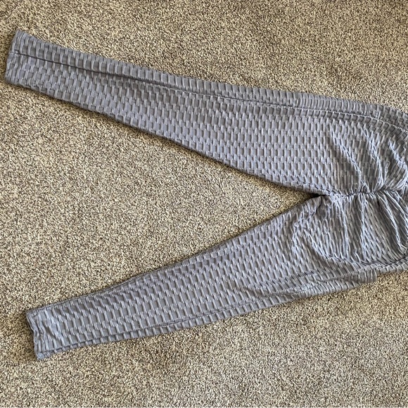 SLIDE booty Lifting Leggings with Pockets - Picture 1 of 2